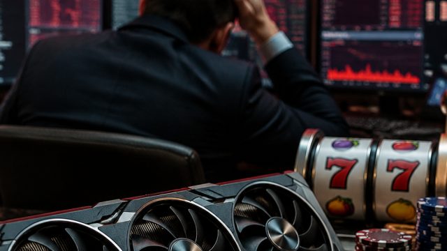 Market Struggles: Tech Stocks Decline, I