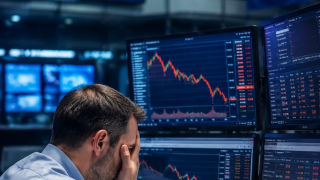 European Tech Stocks Slip as AI Investme