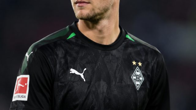 Leeds United Eyes Nico Elvedi as Potenti